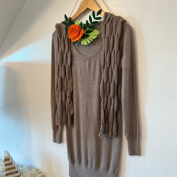 Cashmere sweater w/scarf EUC Med Cashmere/wool - Picture 4 of 11